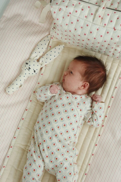 BASIC NEWBORN ONESIE GOTS