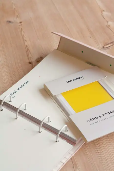 Hånd- og fodaftryk - cleantouch - gul