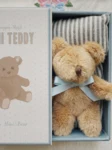TINY BEAR Display – 12 bamser i blandede materialer